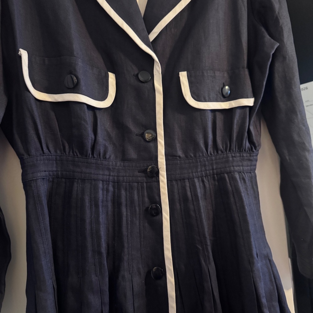 Vintage Valentino "Miss V" Navy and White Collared Dress- Vintage Size 12 - Picture 9 of 12